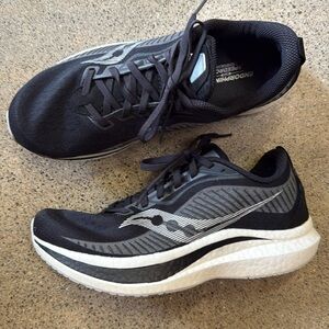 $160 Saucony Endorphin Speed 2 black womens 9.5 running shoes excellent lk new